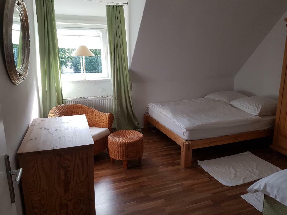 Apartment Am Park Lehrte Eksteriør billede